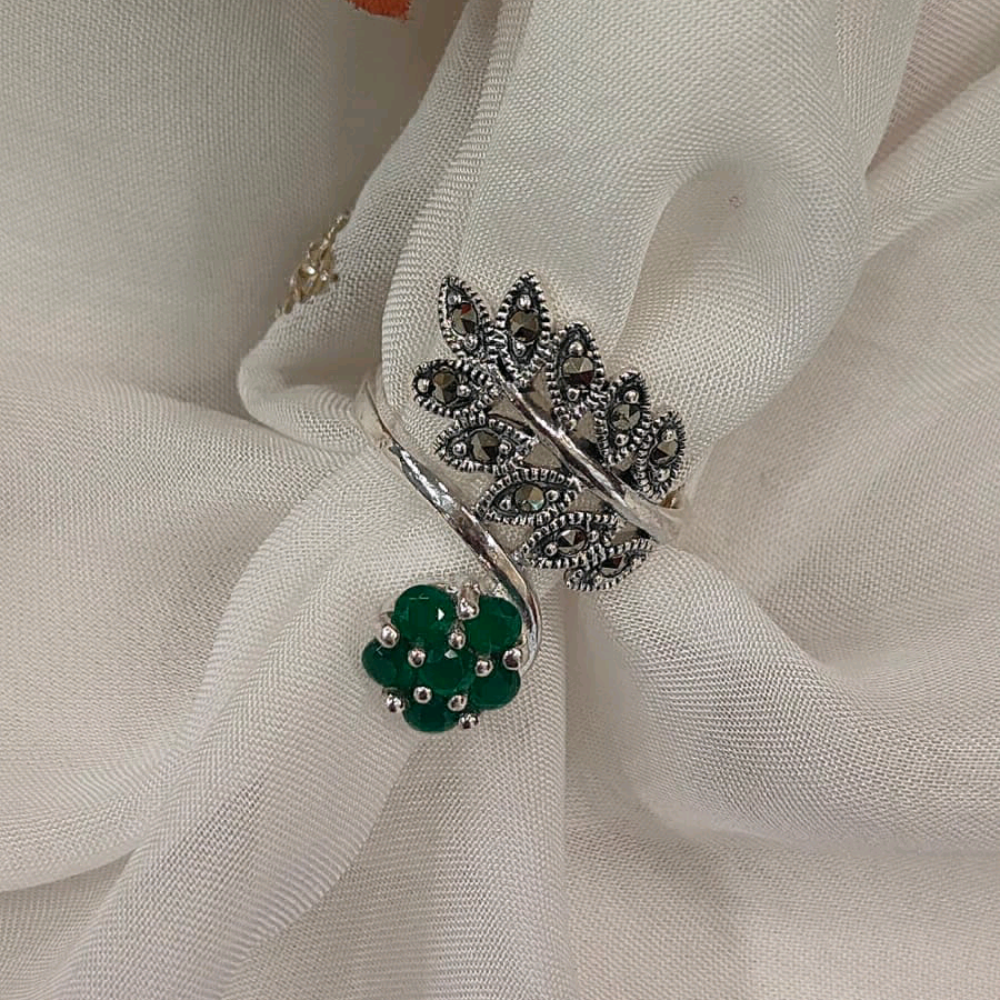 Marcasite Green Flower Ring